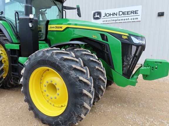 Image of John Deere 8R 310 equipment image 3