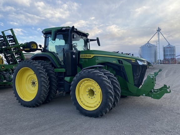 2025 John Deere 8R 310 Equipment Image0