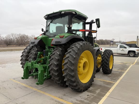 Image of John Deere 8R 310 equipment image 3