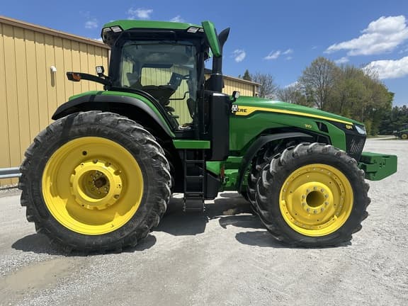 Image of John Deere 8R 310 equipment image 3