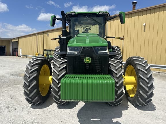 Image of John Deere 8R 310 equipment image 4