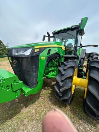 Image of John Deere 8R 310 equipment image 3