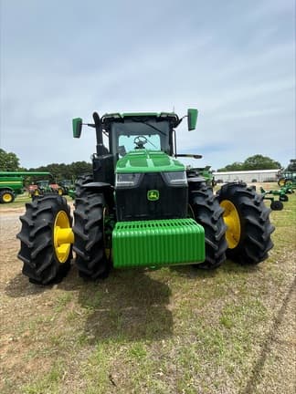 Image of John Deere 8R 310 equipment image 2