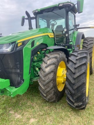 2025 John Deere 8R 310 Equipment Image0