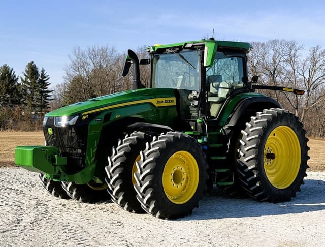 Image of John Deere 8R 310 equipment image 2