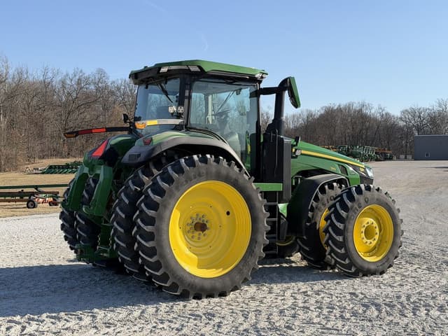 Image of John Deere 8R 310 equipment image 4