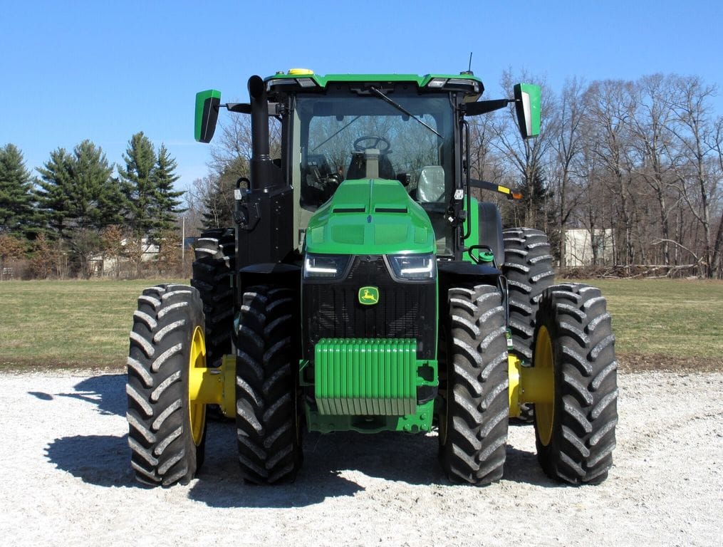 2025 John Deere 8R 310 Equipment Image0