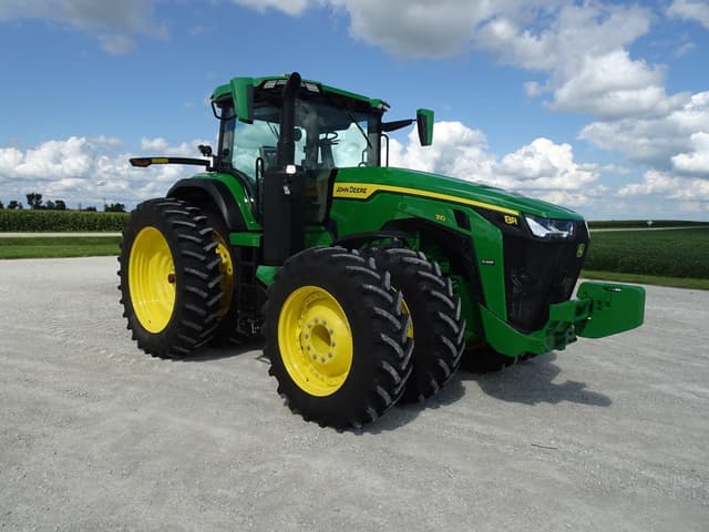 Image of John Deere 8R 310 equipment image 2