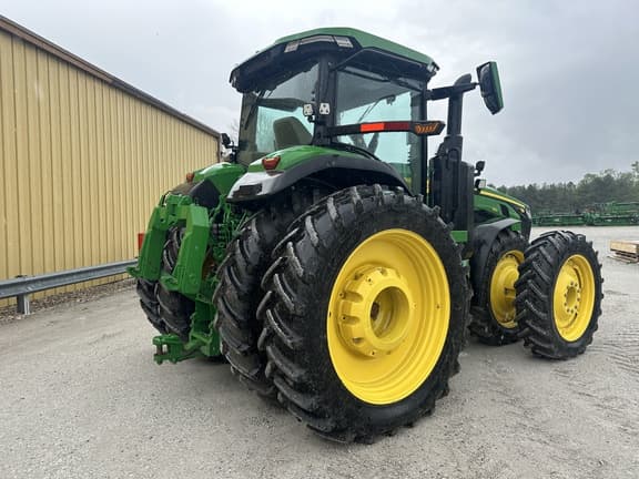 Image of John Deere 8R 310 equipment image 4