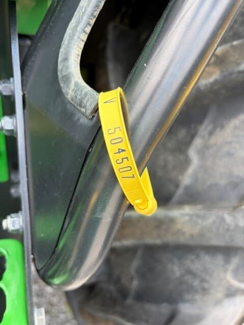 Image of John Deere 8R 310 Image 1