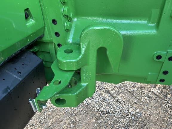 Image of John Deere 8R 310 equipment image 3