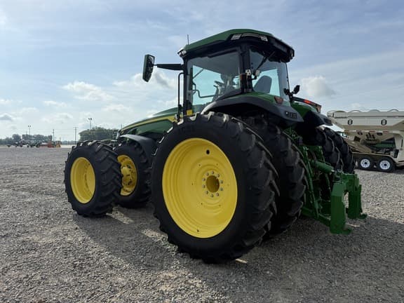 Image of John Deere 8R 310 equipment image 1