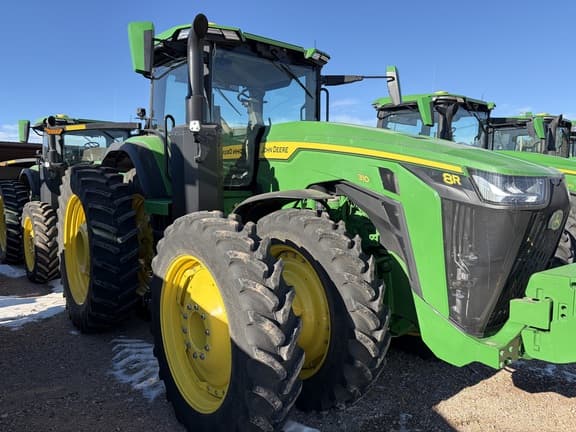 Image of John Deere 8R 310 equipment image 2