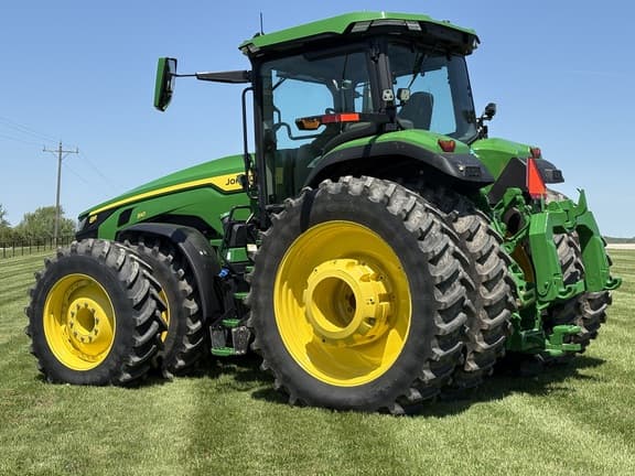 Image of John Deere 8R 310 equipment image 3
