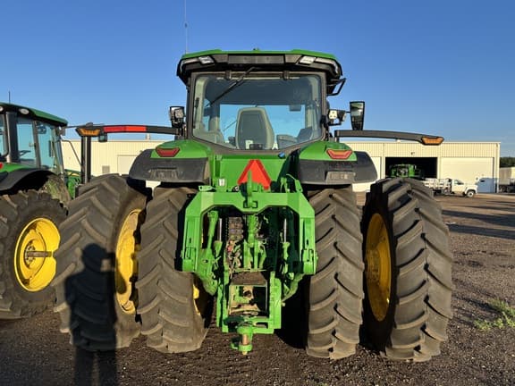 Image of John Deere 8R 310 equipment image 4