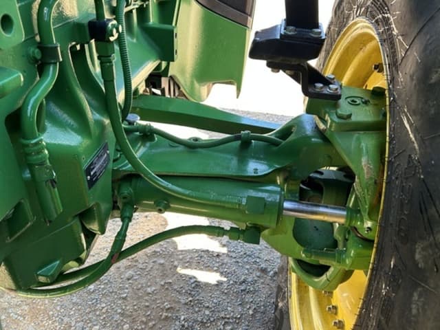 Image of John Deere 8R 310 equipment image 2