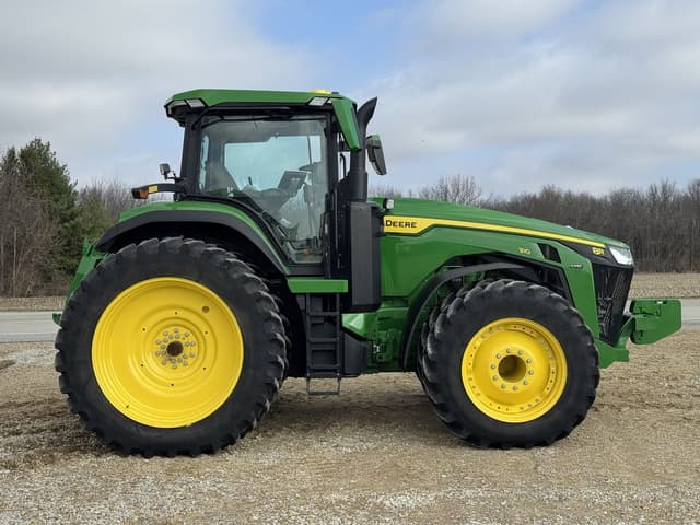 Image of John Deere 8R 310 equipment image 1
