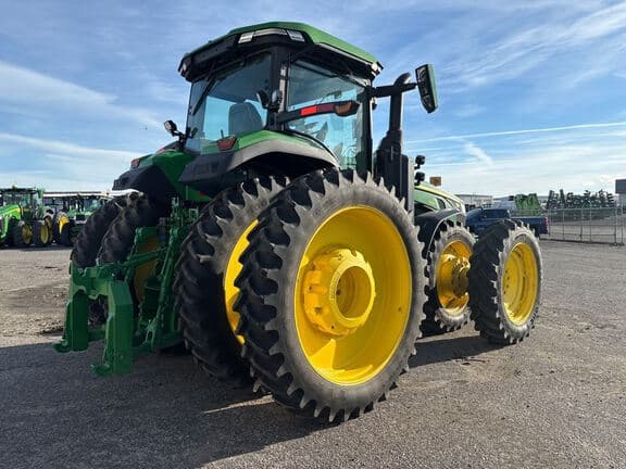 Image of John Deere 8R 340 equipment image 4