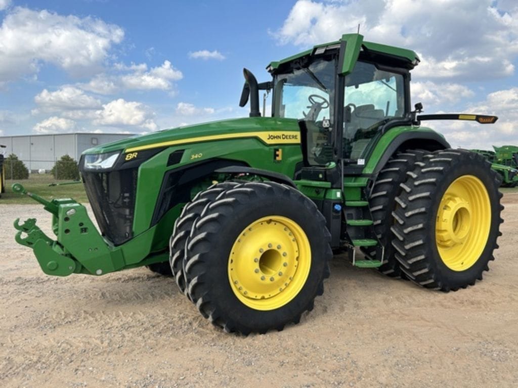 2025 John Deere 8R 340 Equipment Image0