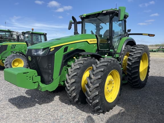 Image of John Deere 8R 340 equipment image 2