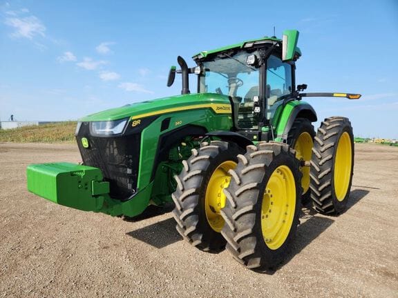 2025 John Deere 8R 340 Equipment Image0