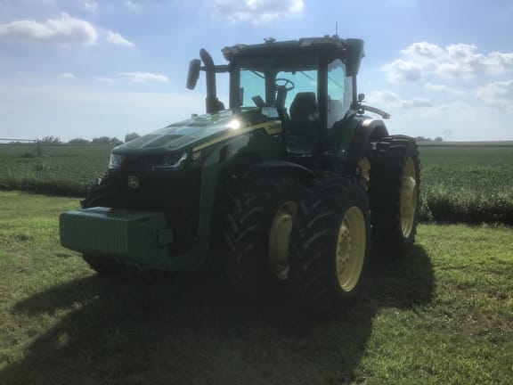 2025 John Deere 8R 340 Equipment Image0