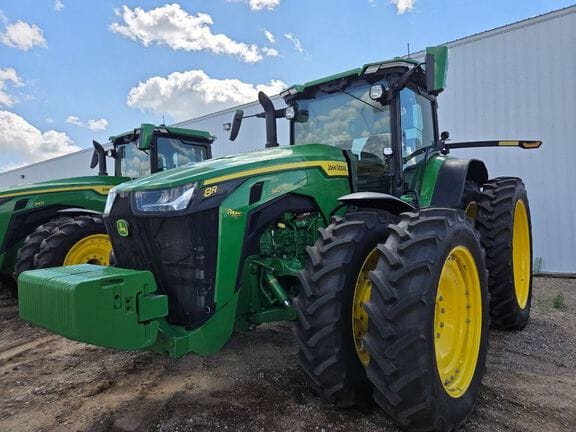 2025 John Deere 8R 340 Equipment Image0