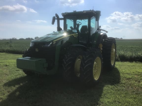 Image of John Deere 8R 340 Image 1