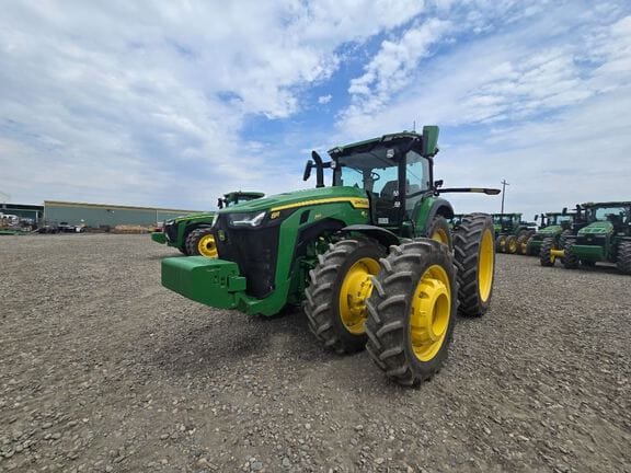 2025 John Deere 8R 340 Equipment Image0