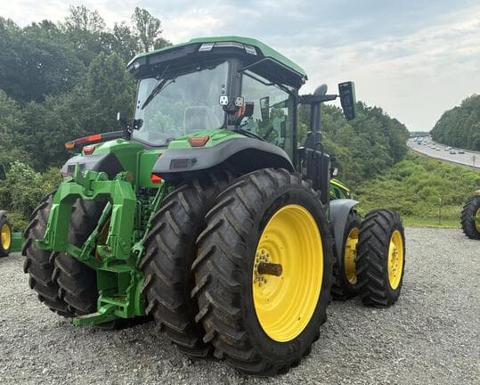 Image of John Deere 8R 340 equipment image 3