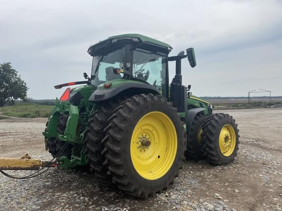 Image of John Deere 8R 340 equipment image 4