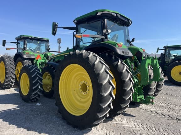 Image of John Deere 8R 340 equipment image 4