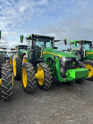 Image of John Deere 8R 340 equipment image 3