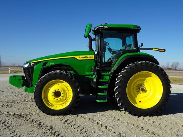 Image of John Deere 8R 340 equipment image 2