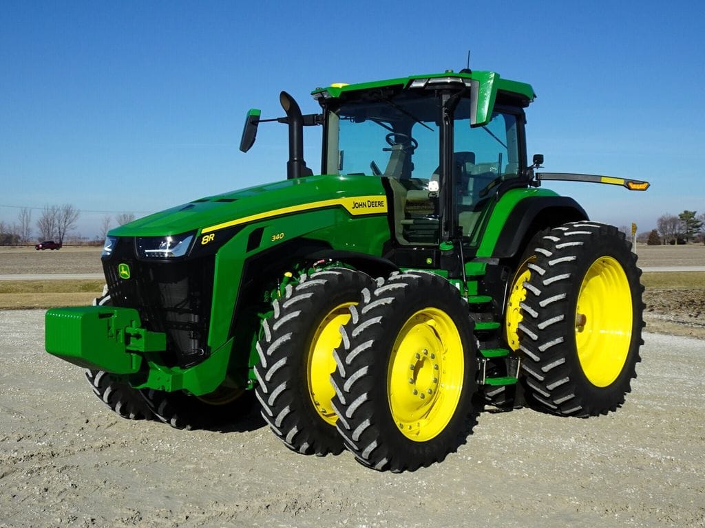 2025 John Deere 8R 340 Equipment Image0