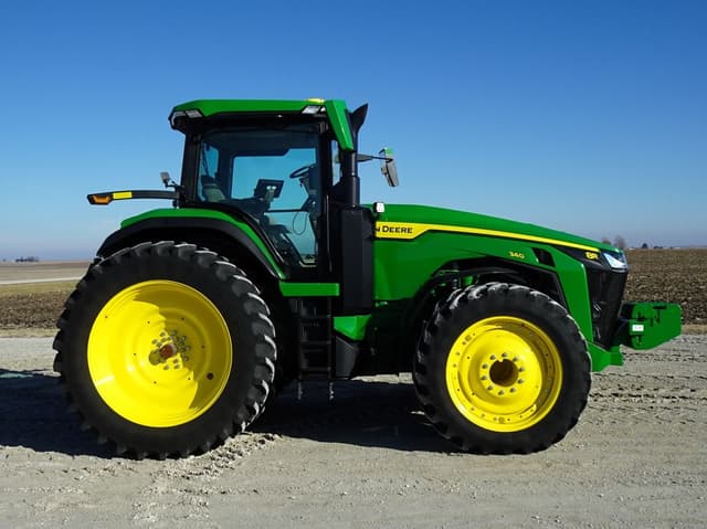 Image of John Deere 8R 340 equipment image 3