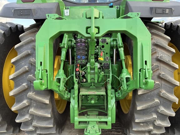 Image of John Deere 8R 340 equipment image 3
