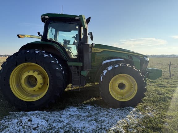 Image of John Deere 8R 340 equipment image 2