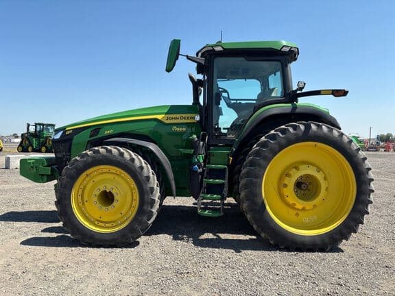 Image of John Deere 8R 340 equipment image 1
