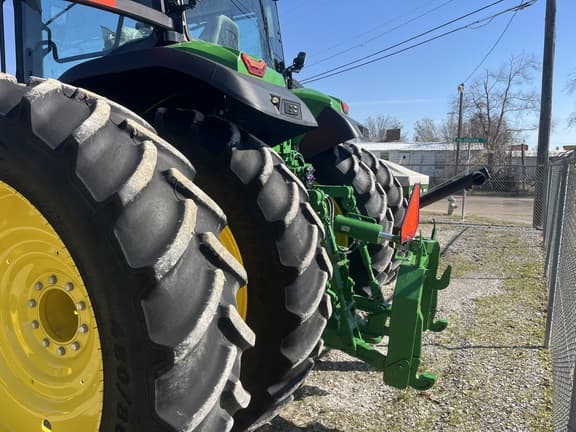 Image of John Deere 8R 340 equipment image 2