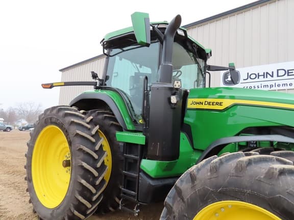 Image of John Deere 8R 340 equipment image 4