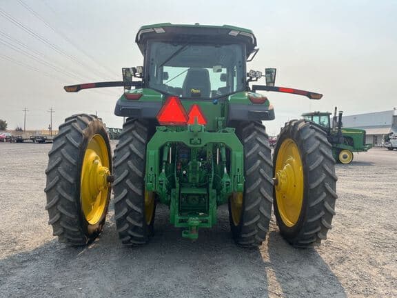 Image of John Deere 8R 340 equipment image 3