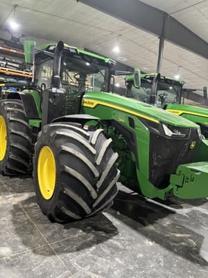 2025 John Deere 8R 340 Image