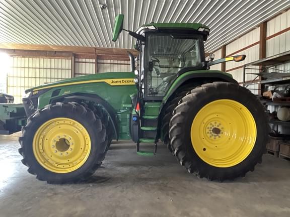 Image of John Deere 8R 340 equipment image 1