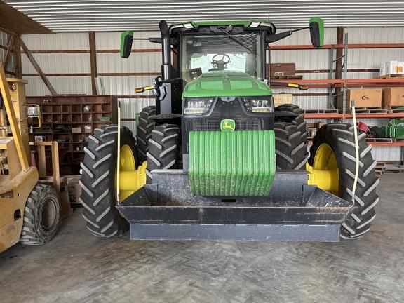 Image of John Deere 8R 340 equipment image 2