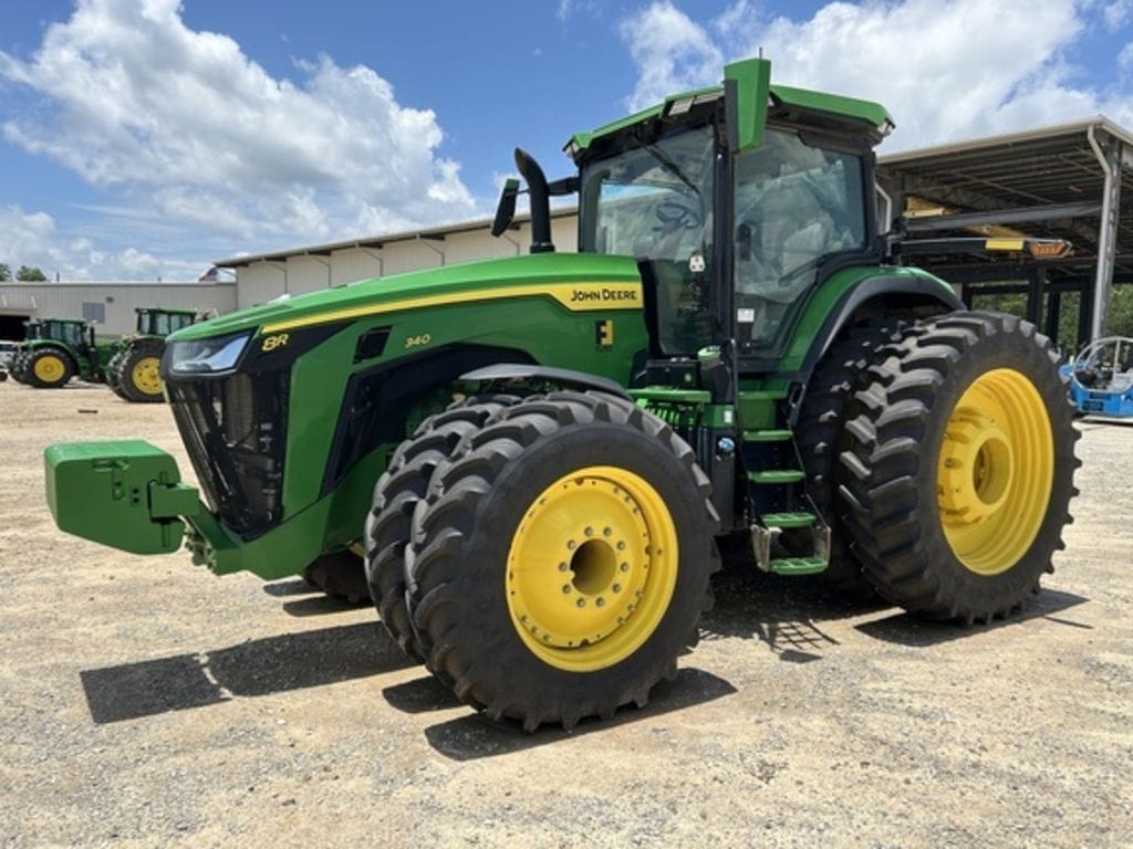 2025 John Deere 8R 340 Equipment Image0