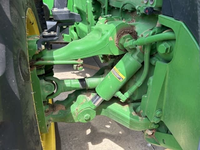 Image of John Deere 8R 340 equipment image 3