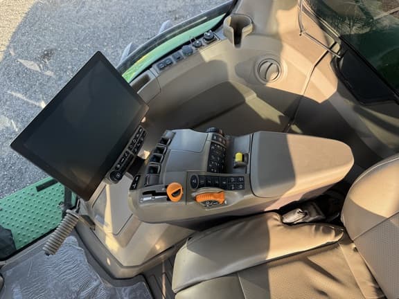 Image of John Deere 8R 340 equipment image 4