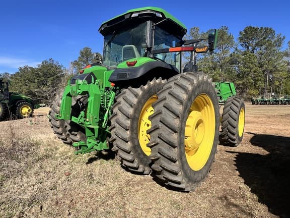 Image of John Deere 8R 340 equipment image 2