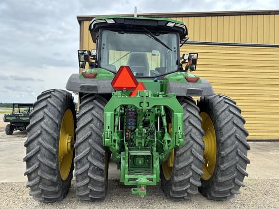 Image of John Deere 8R 340 equipment image 2